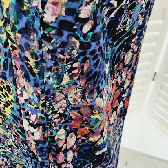 CABI GEOMETRIC BLUE KEY HOLE BLOUSE SIZE XS - Picture 5 of 6